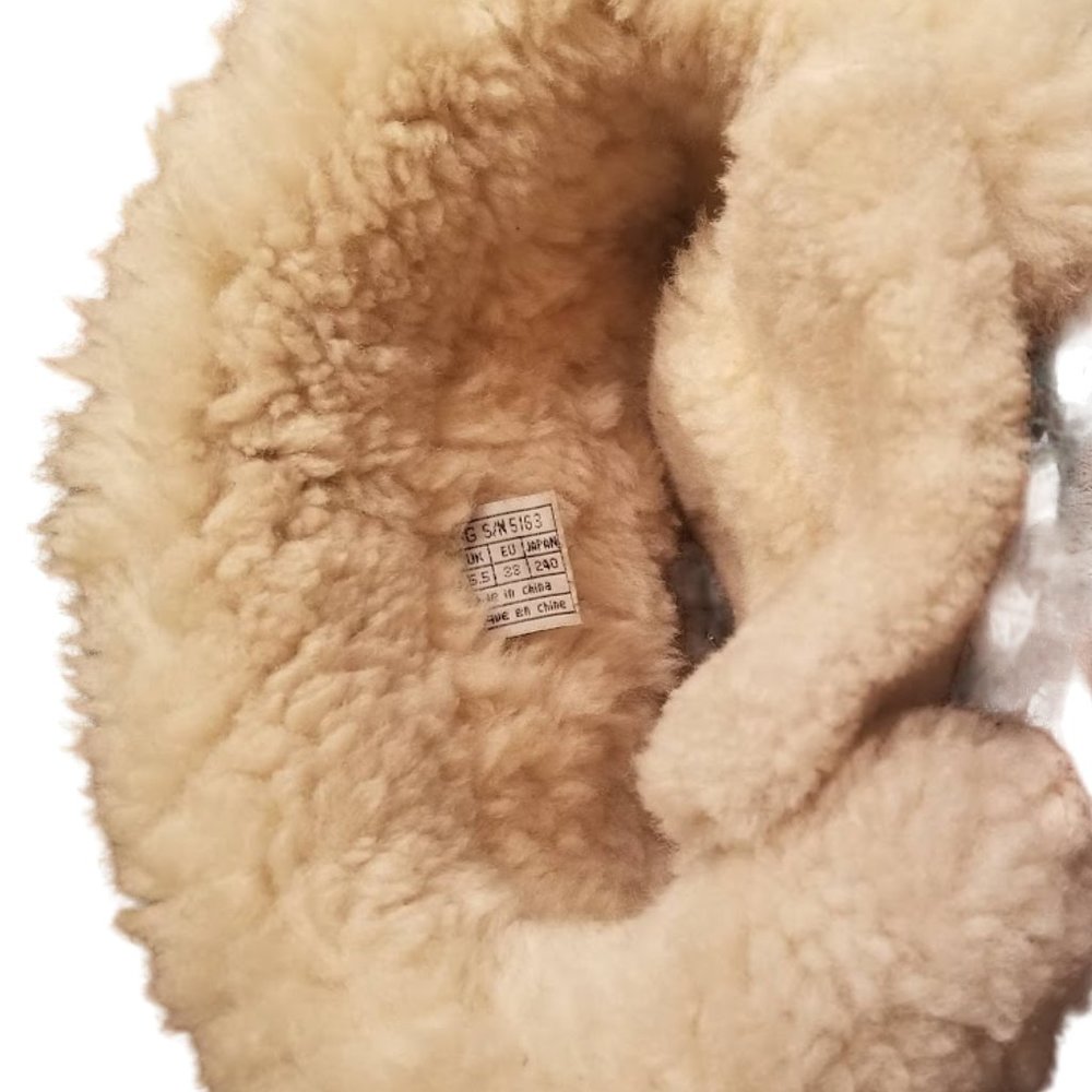 UGG Australia | Upside | #5163 | Lace Up | Tall Winter Boot | Shearling Size: 7 - Picture 13 of 16